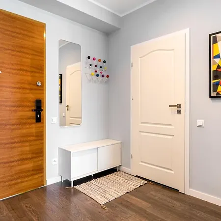 Waterlane W Oknami Na Rzeke - Marina View - Comfy